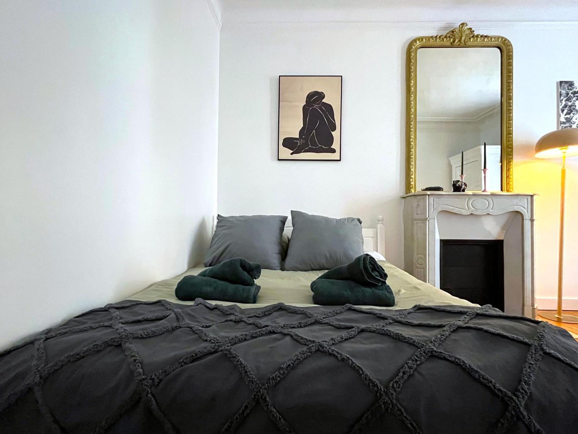 Lovely Haussmannian Flat In Montparnasse Paris Eksteriør bilde